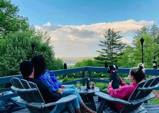 Chalet moderno con vistas espectaculares Chalet moderno con vistas espectaculares-Cabañas que Admiten Mascotas en Vermont